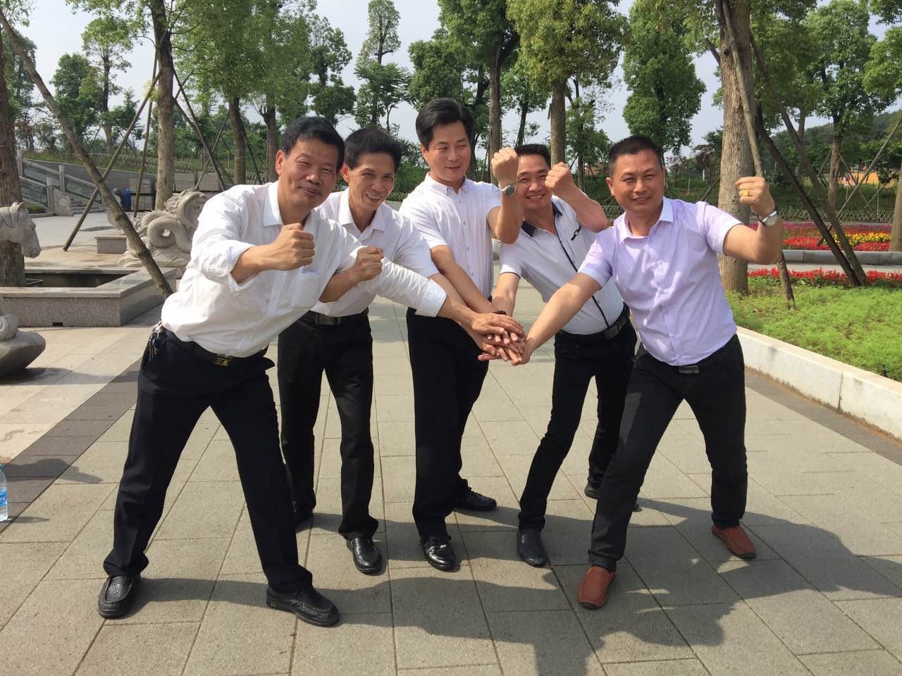 廈門市孔雀河保潔有限公司保潔組喜獲廈門市“工人先鋒號”榮譽(yù)